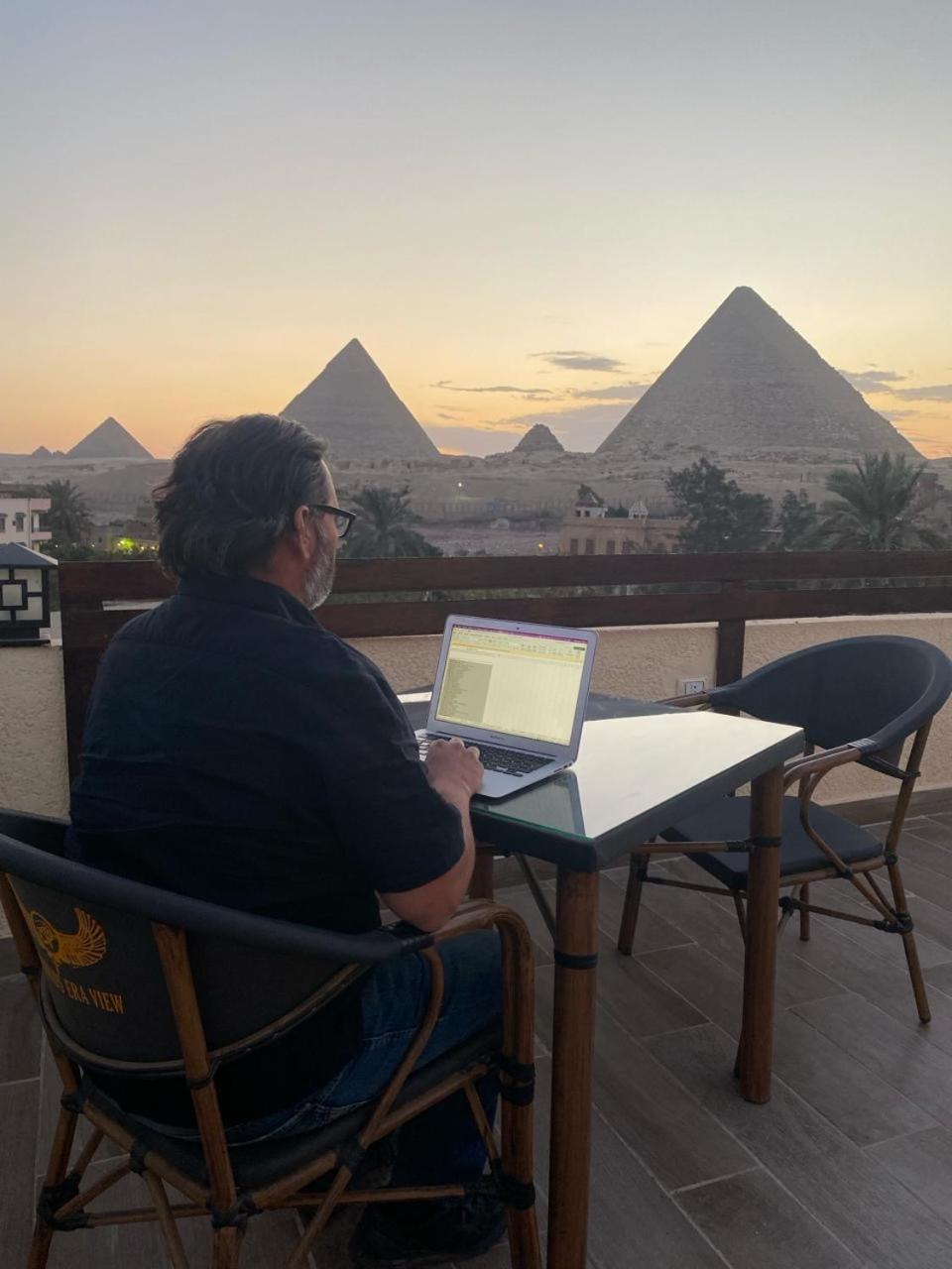 Pyramids Era View Hotel Kafrat al Jabal Luaran gambar