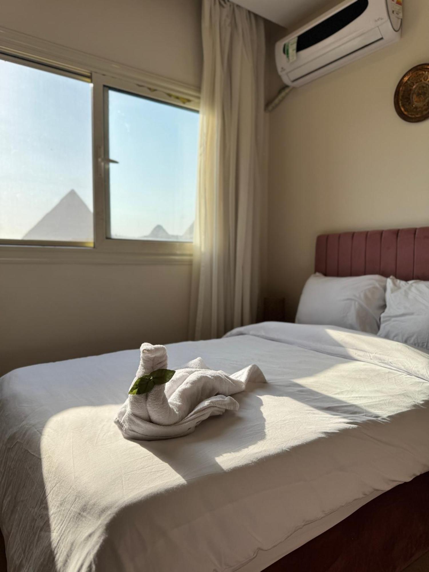 Pyramids Era View Hotel Kafrat al Jabal Luaran gambar